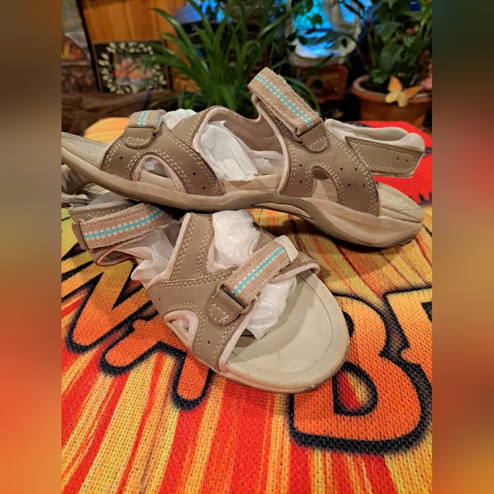 Dr. Scholl's Sandles